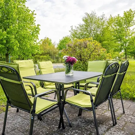 Rugana - Komfortplus Mit 3 Schlafzimmern Und Terrasse A65 *